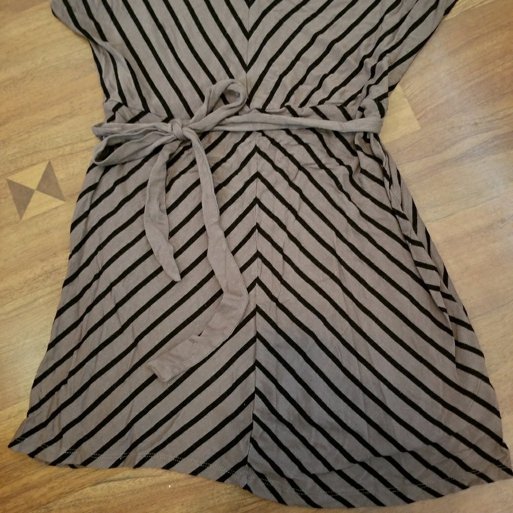 Maternity tunic - Picture 2 of 3